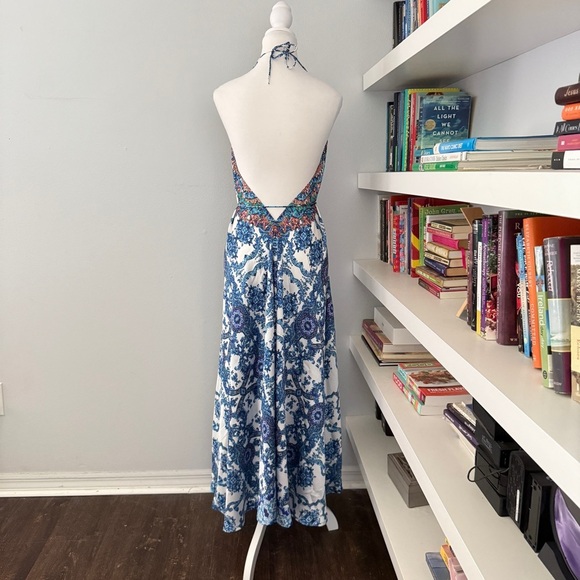 VENUS Blue and White Backless Halter Sundress Large - Picture 5 of 12